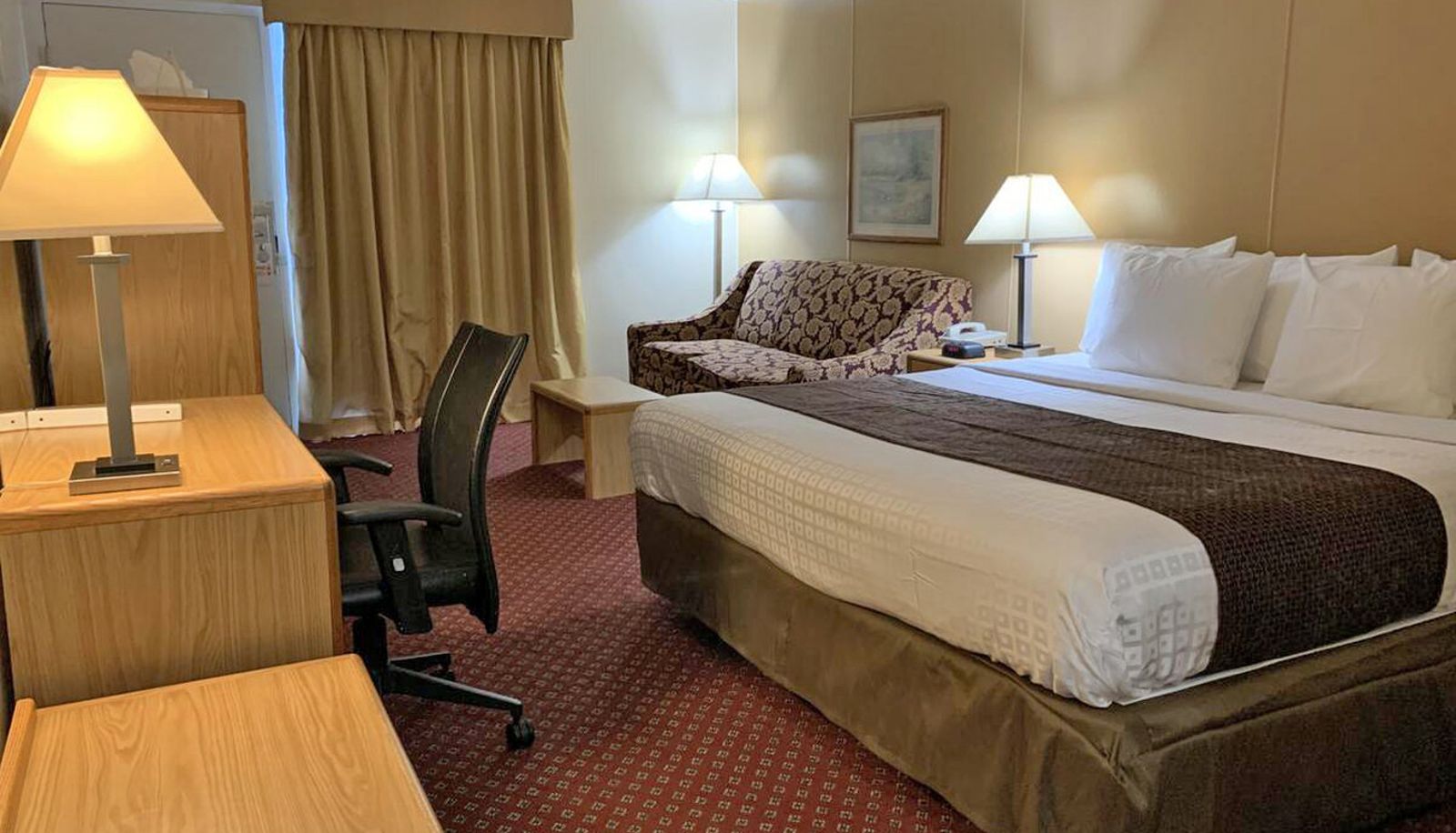 Zimmer - Red Carpet Inn and Suites Ebensburg