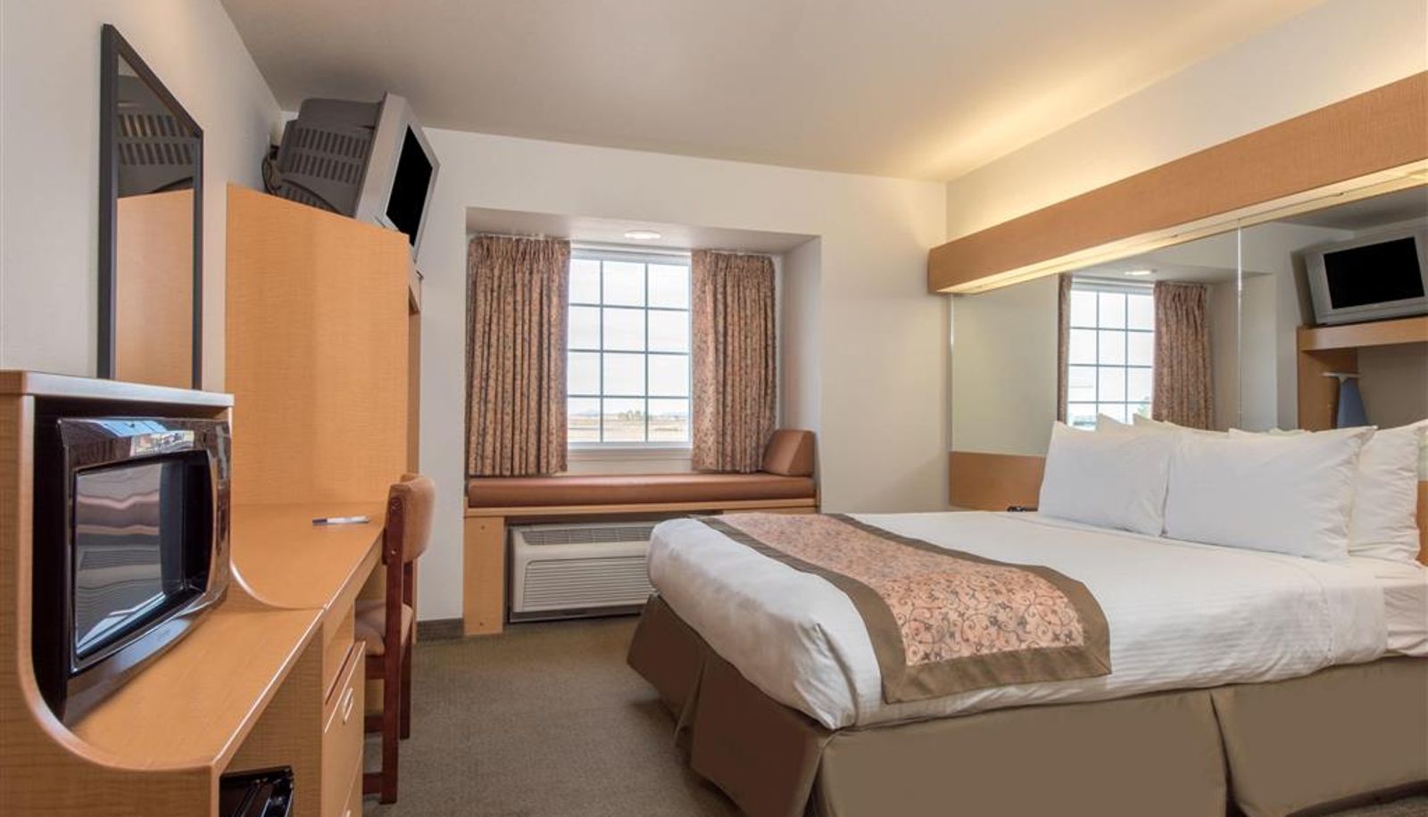 Room - Microtel Inn & Suites by Wyndham Altus