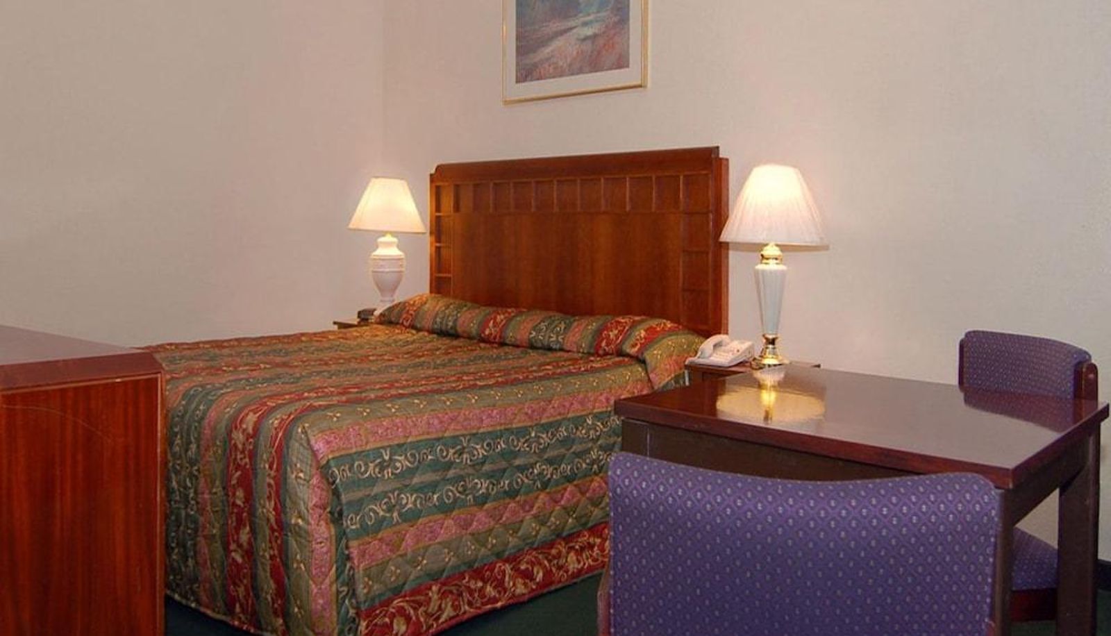 Apartment - American Inn & Suites