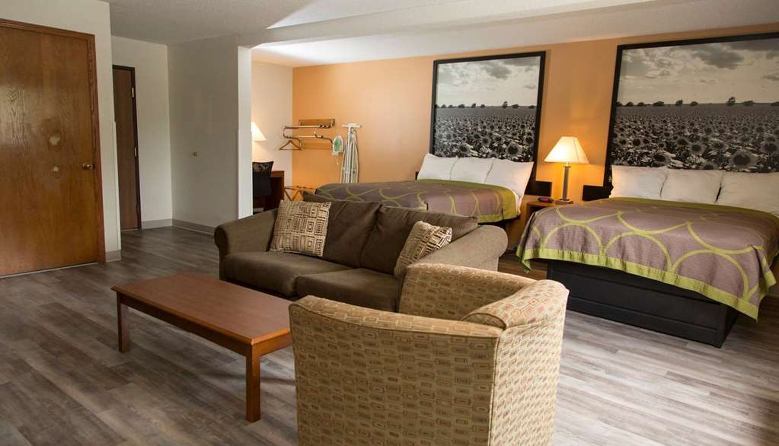 Zimmer - Super 8 by Wyndham Concordia
