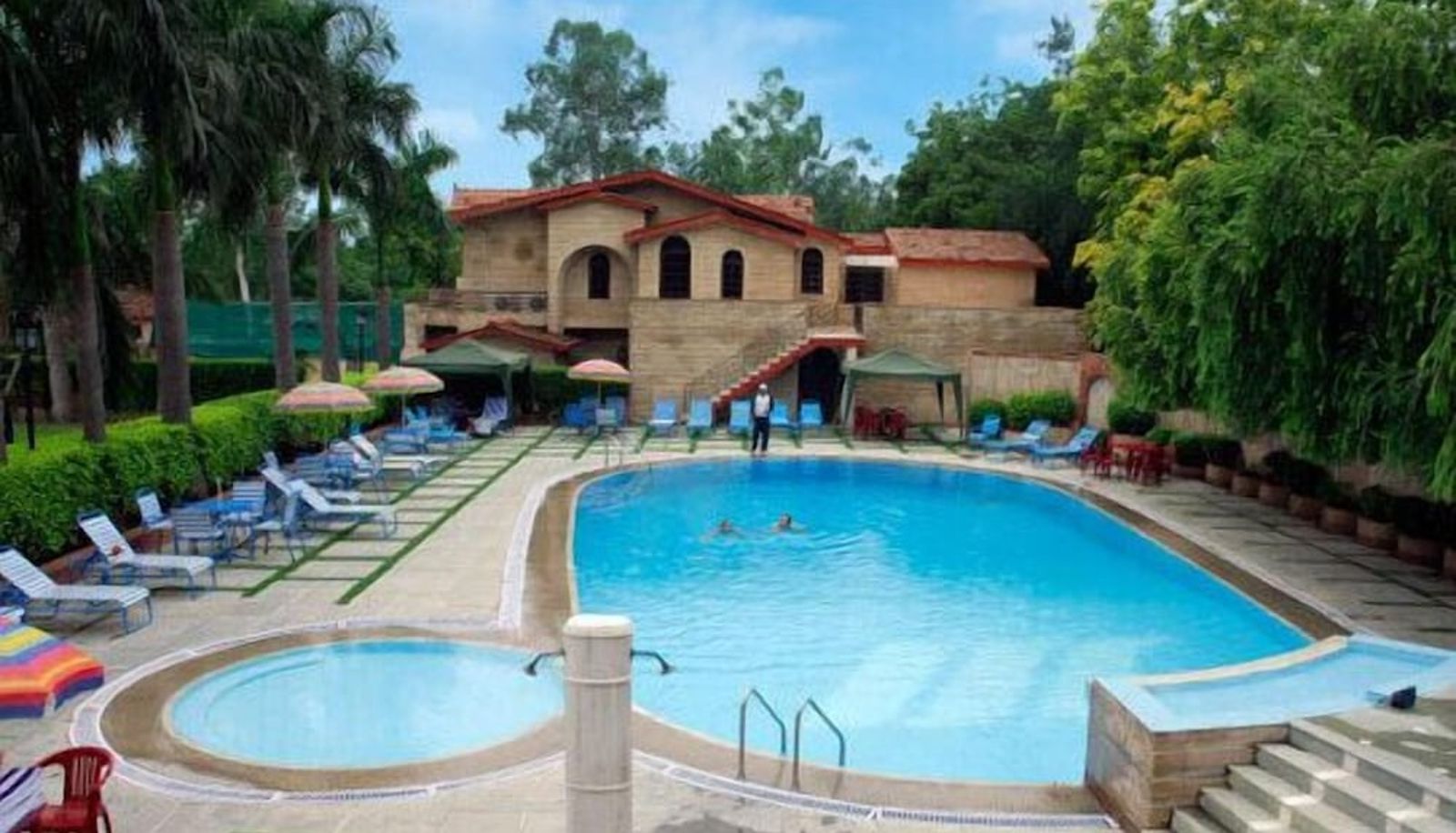 Piscina - Ashok Country Resort