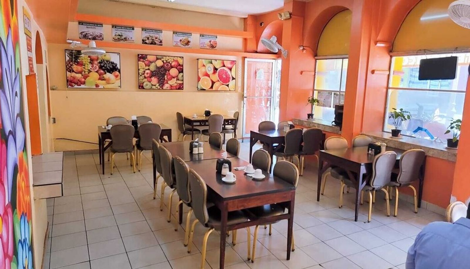 Restaurant - Royal House Hotel Ensenada
