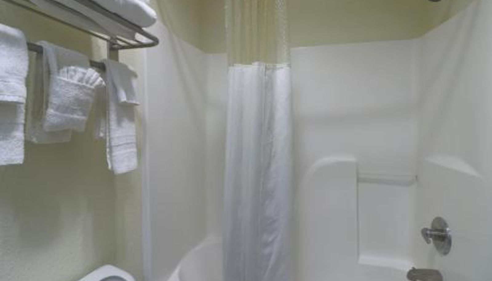 Bathroom - Jefferson Inn Dandridge