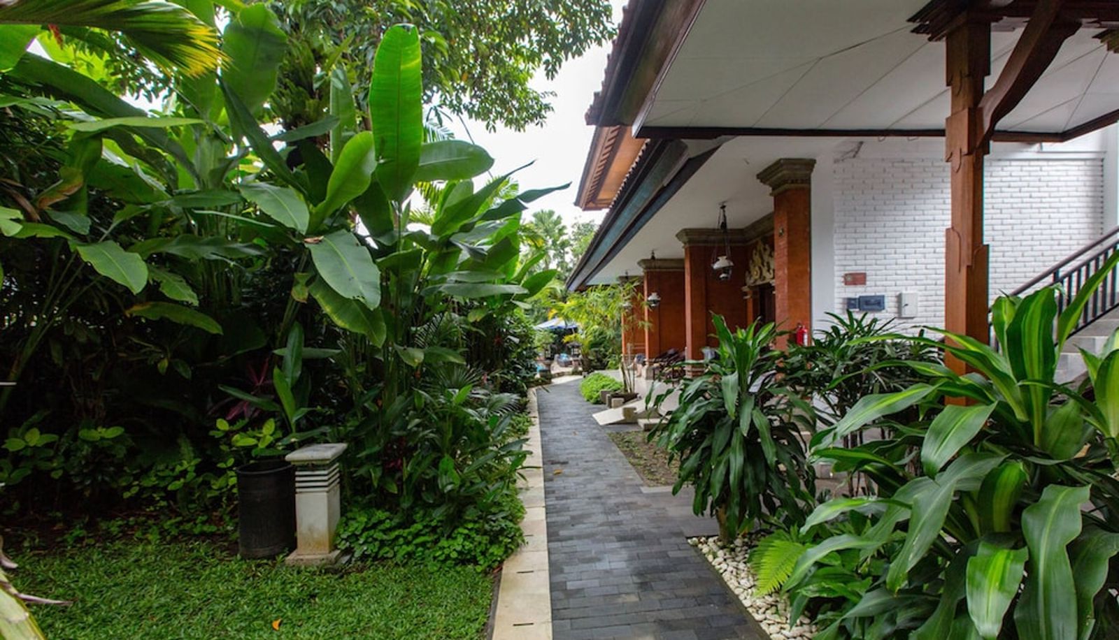 Info - Yulia Village Inn