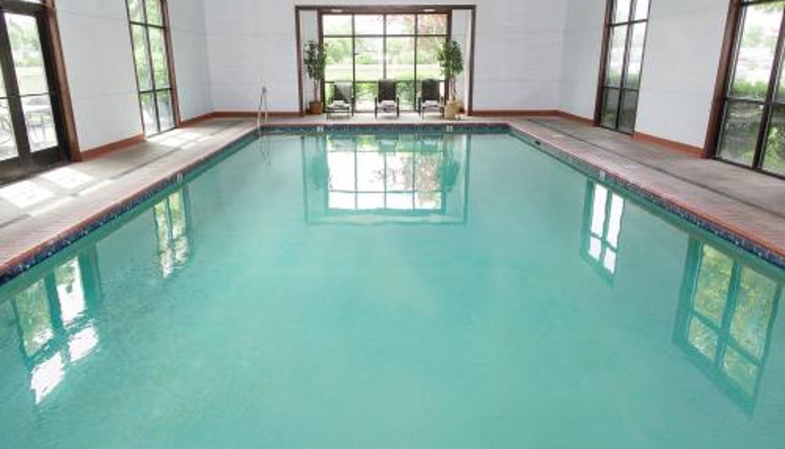 Piscina - Rogue Regency Inn Medford Airport