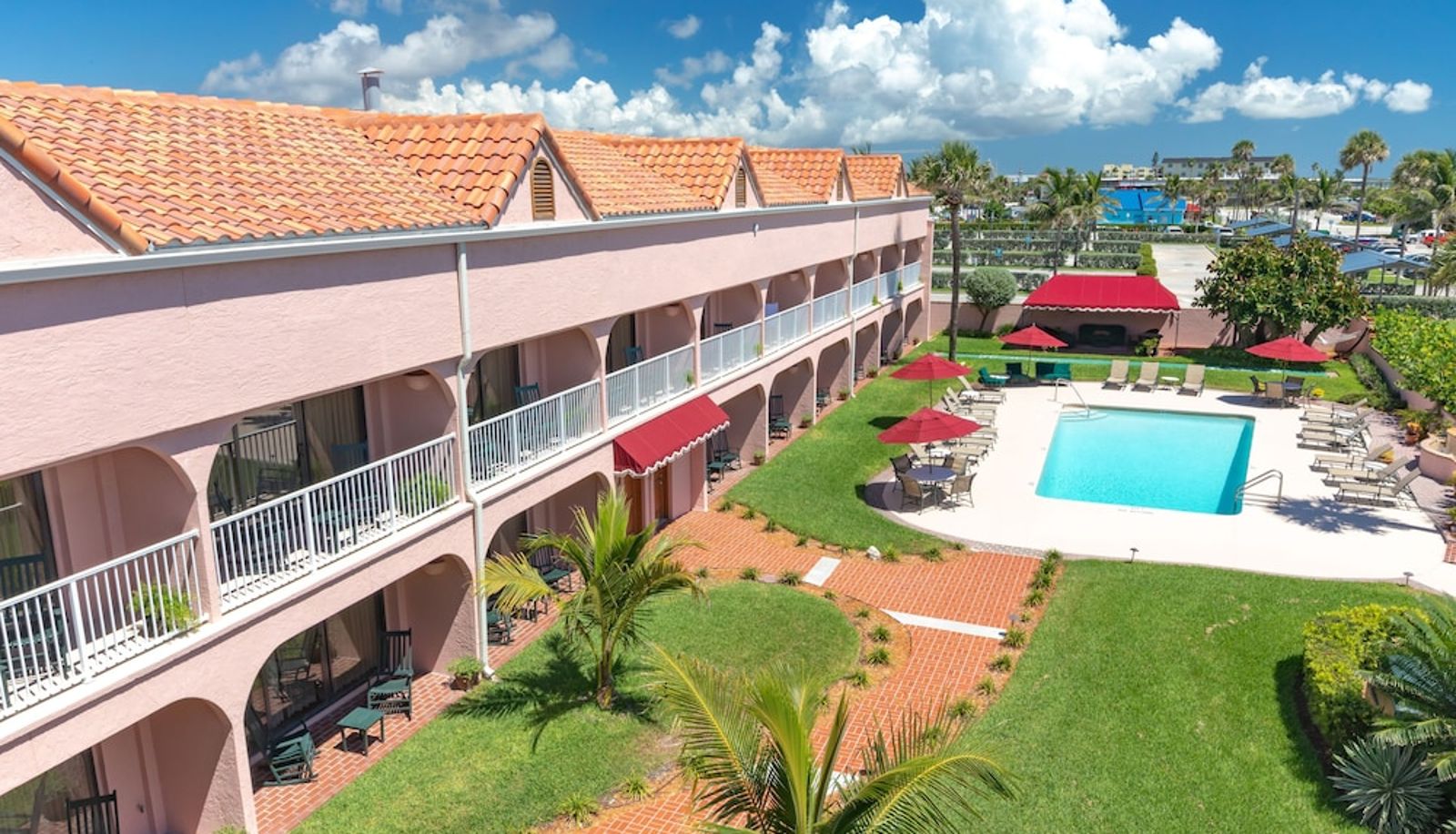 Basen - The Inn at Cocoa Beach
