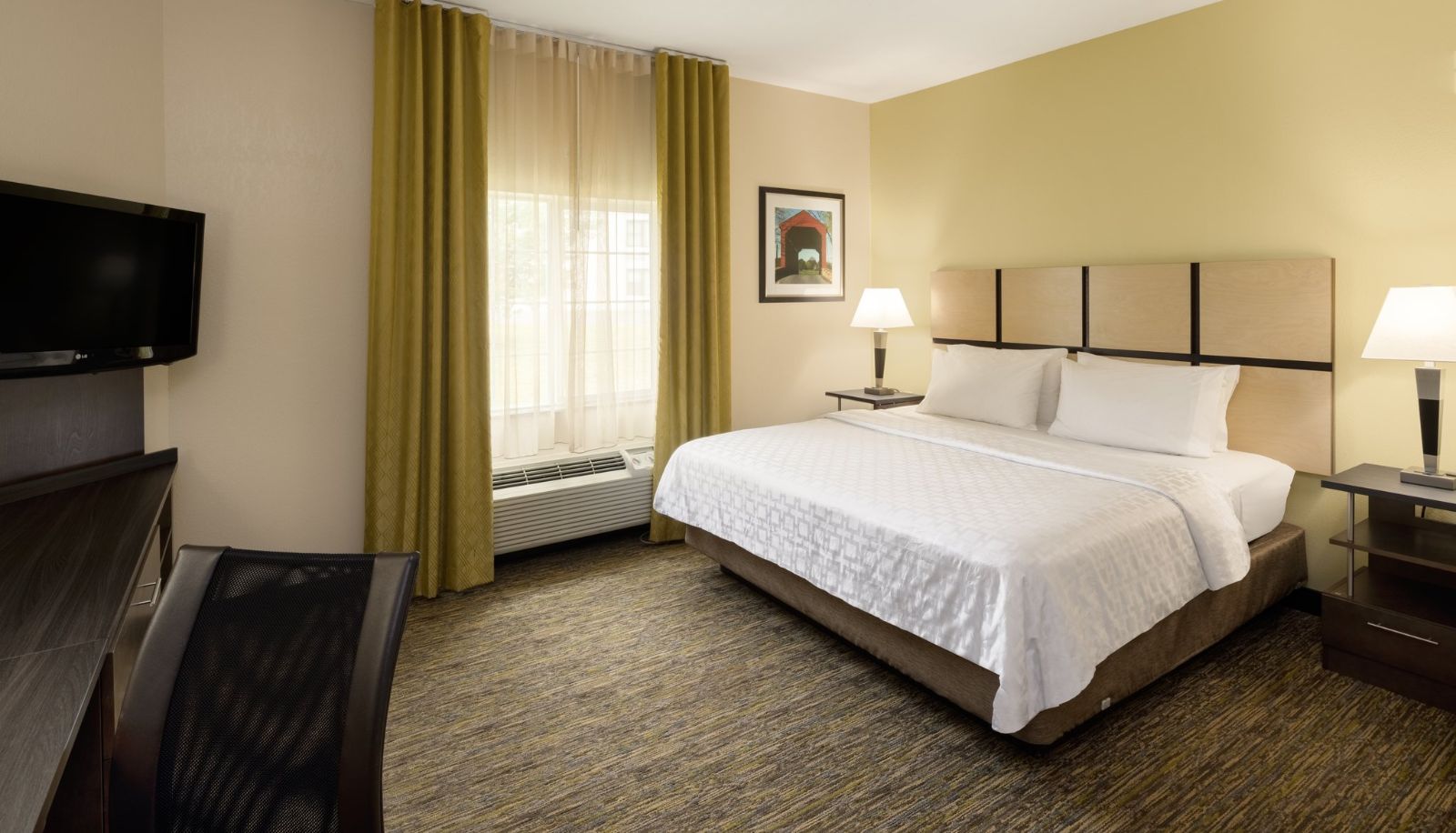 Room - Candlewood Suites WINDSOR LOCKS BRADLEY ARPT by IHG
