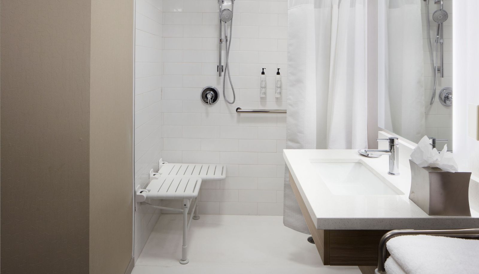Room - SpringHill Suites by Marriott Virginia Beach Oceanfront