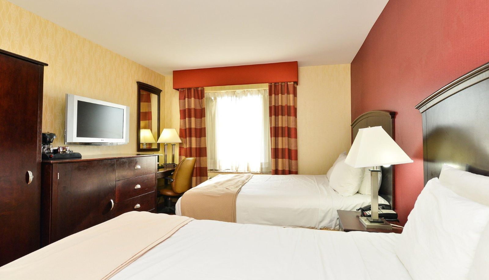 Camera - Lexington Inn at JFK Airport