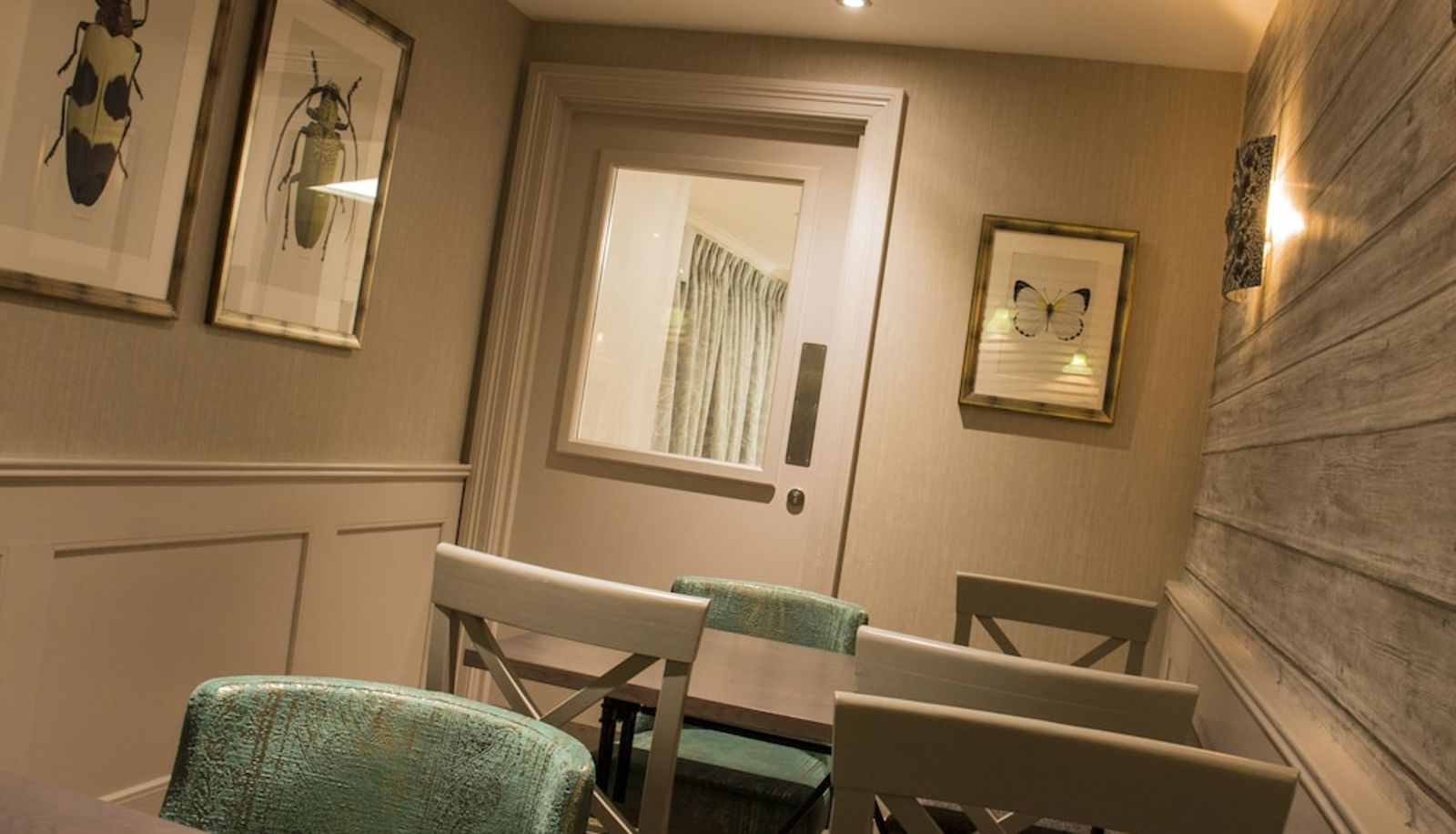 Hall - Coachman Hotel