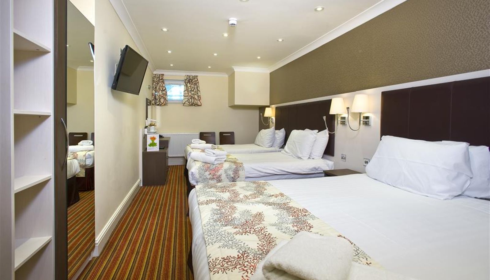 Zimmer - Spark by Hilton London Chiswick