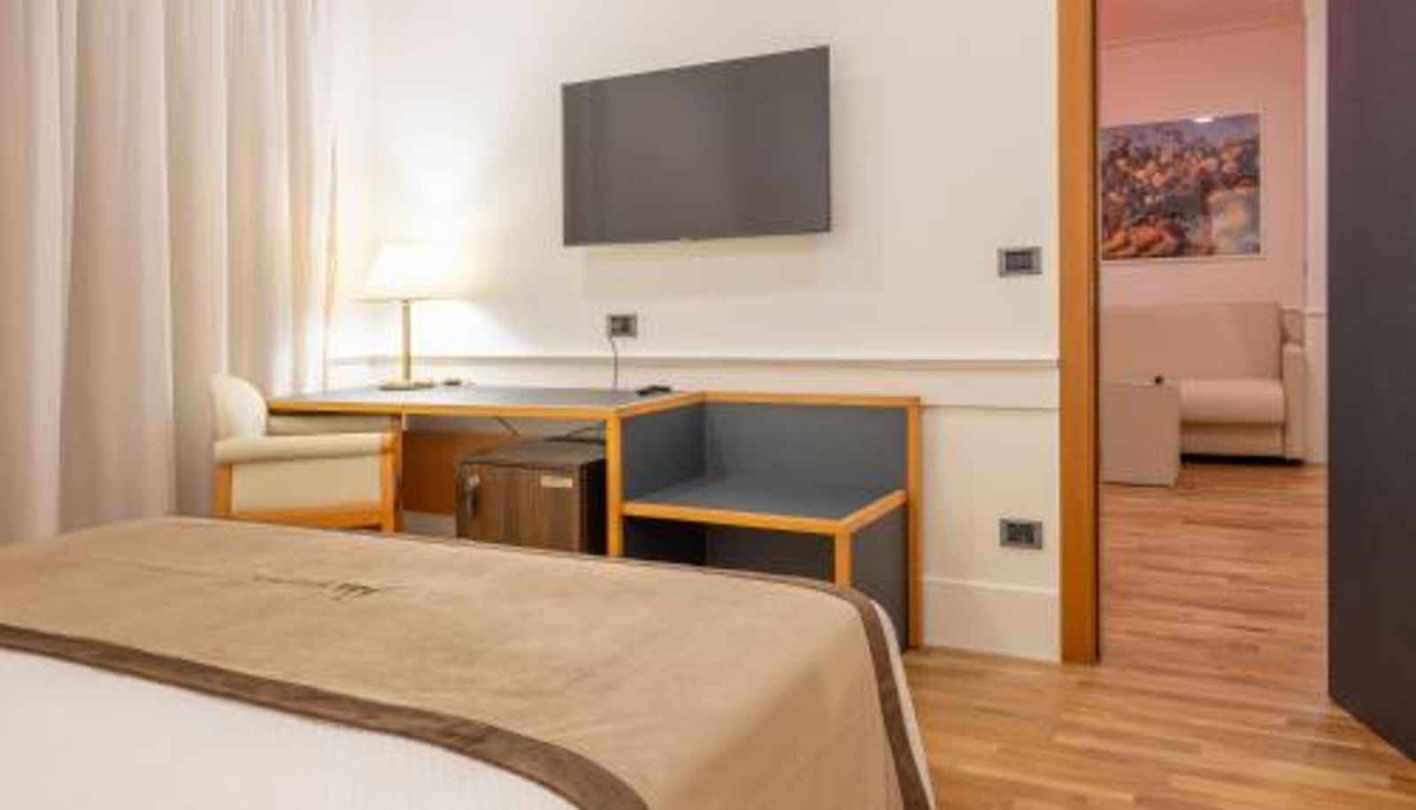 Suite - Mirabella Hotel