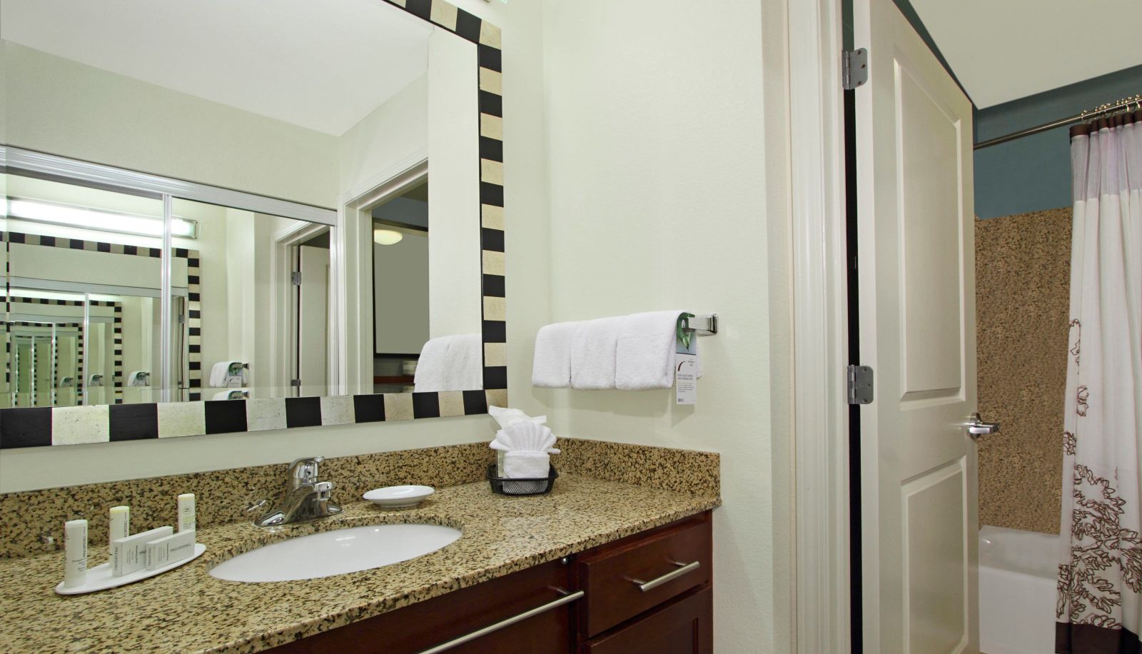 Kamer - Residence Inn by Marriott Phoenix Glendale Sports & Entertainment District