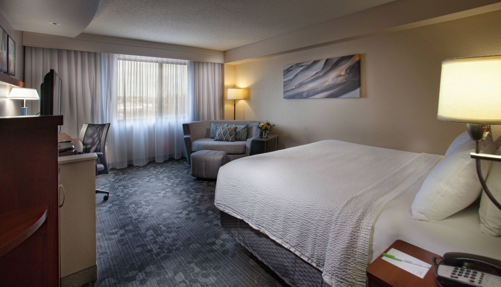 Camera - Courtyard by Marriott Fayetteville