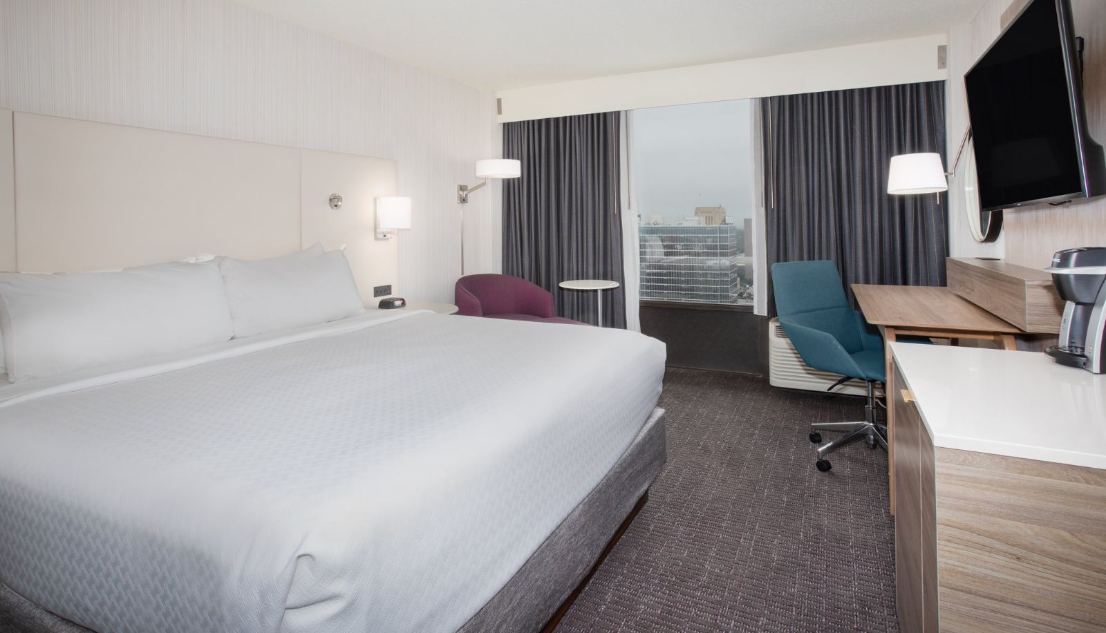 Zimmer - Crowne Plaza KANSAS CITY DOWNTOWN by IHG