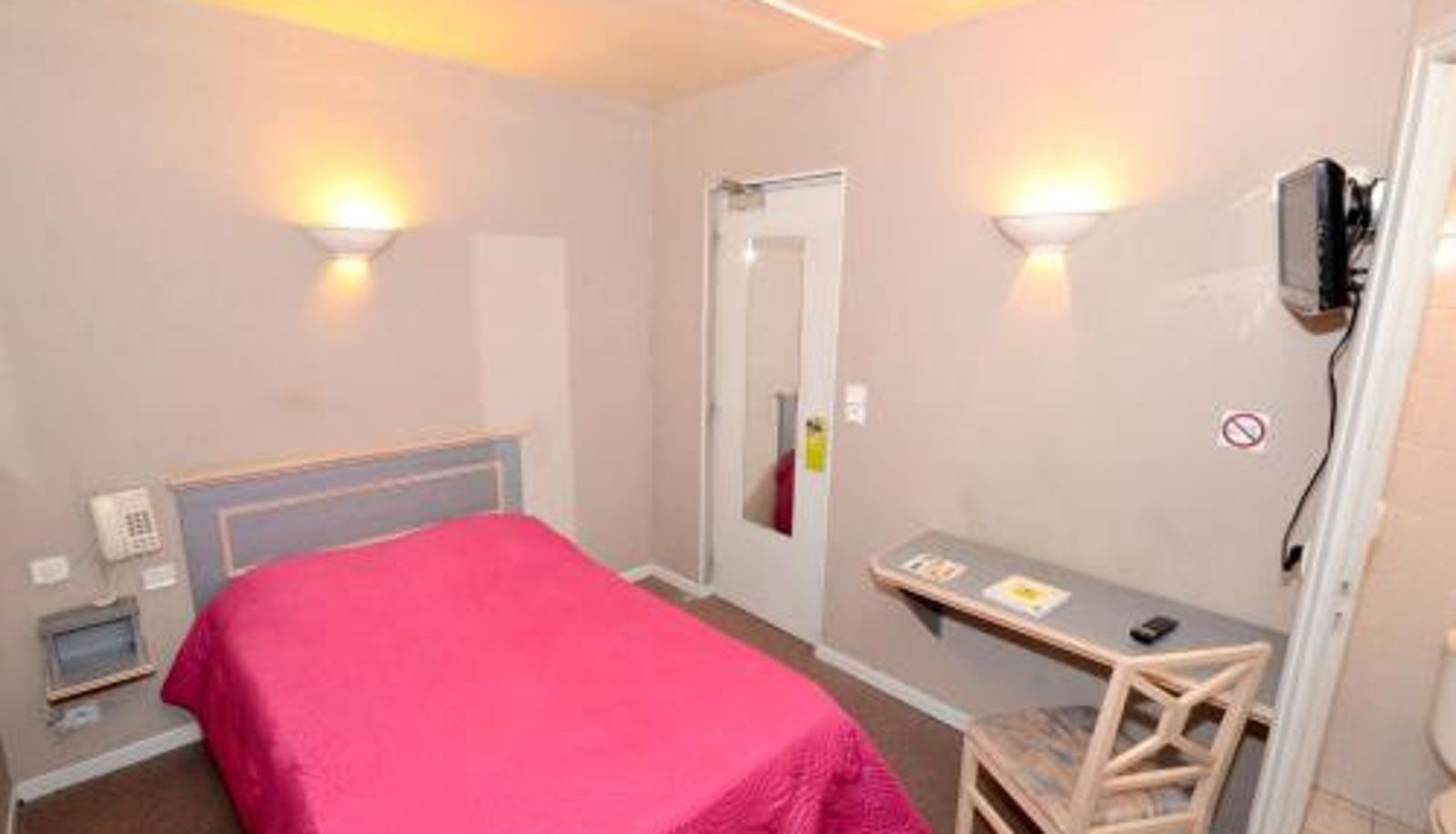 Habitación - Hôtel de l'Ours Logis