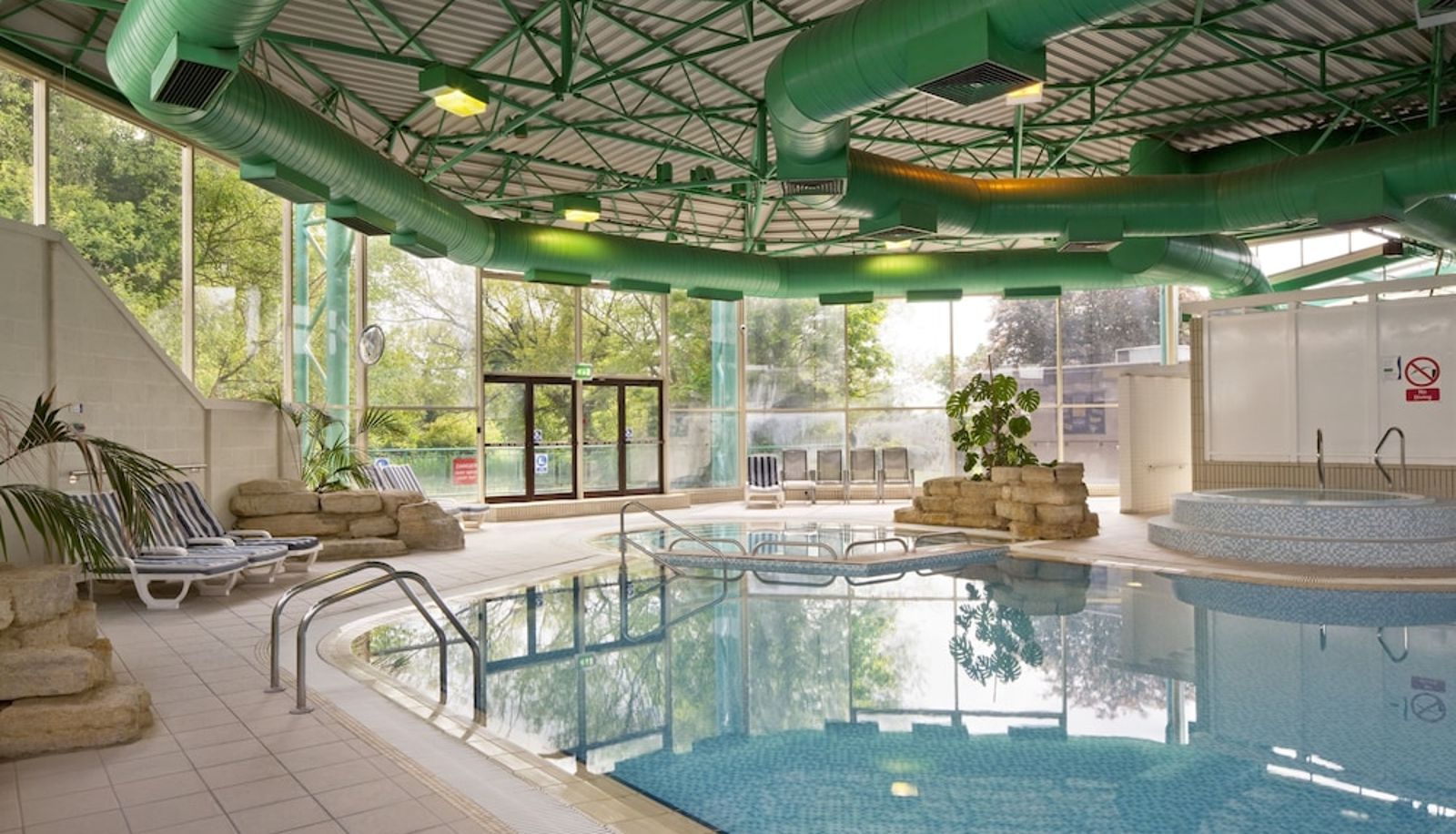 Pool - Holiday Inn MAIDENHEAD/WINDSOR by IHG