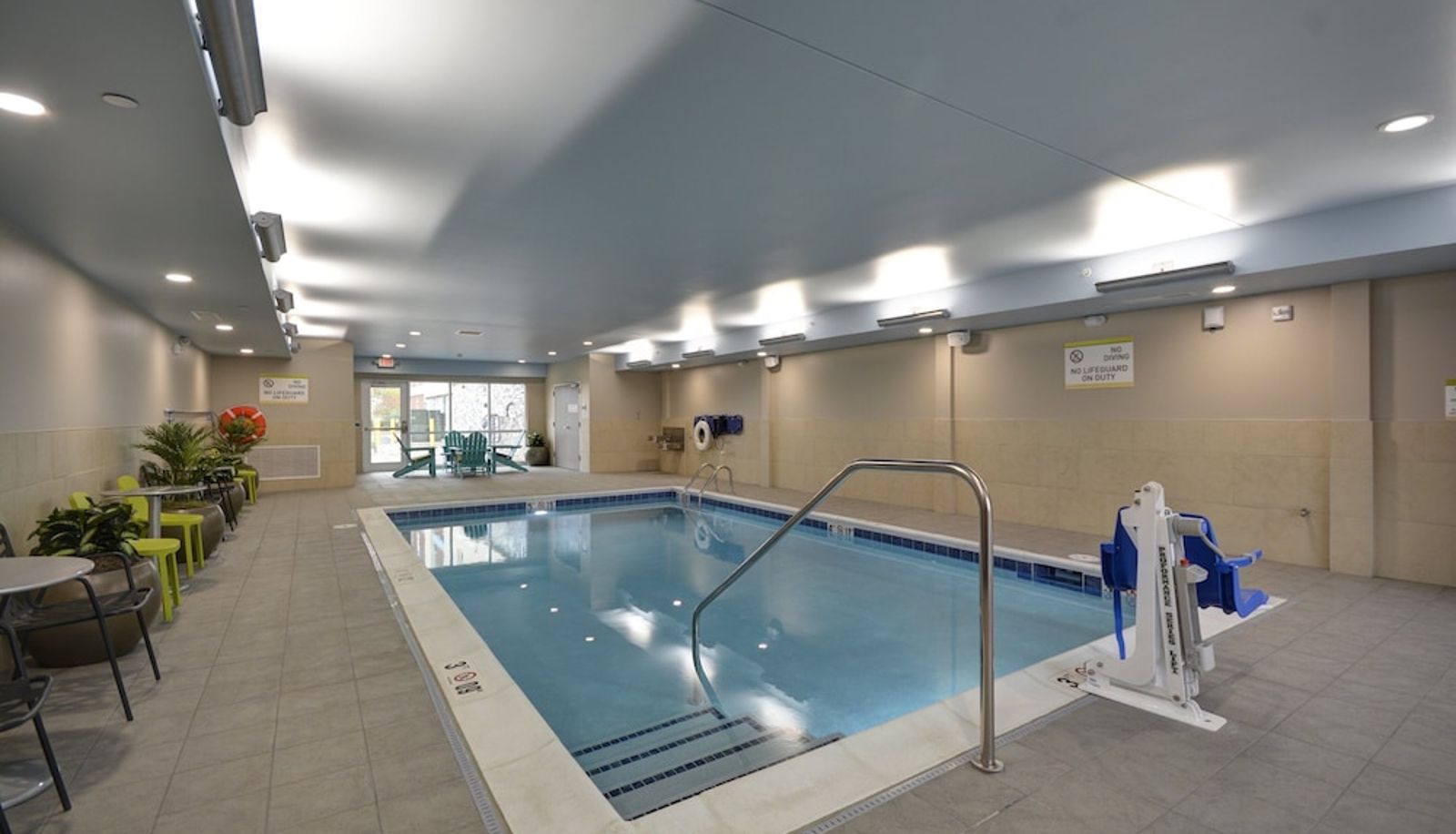 Pool - Holiday Inn TOLEDO-MAUMEE (I-80/90) by IHG