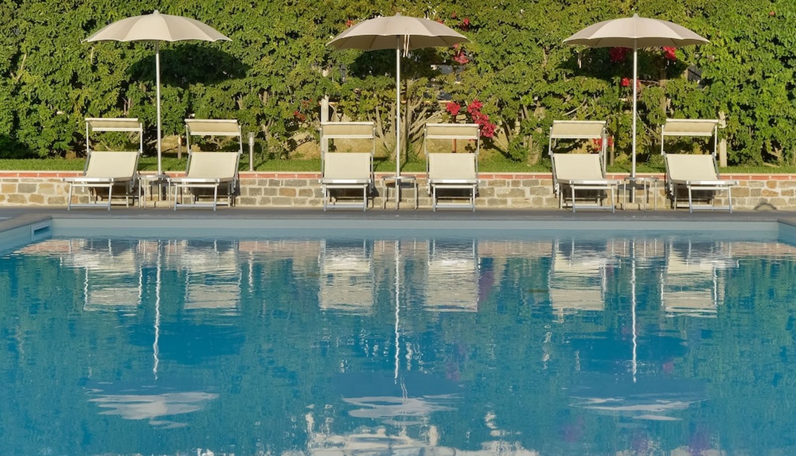 Pool - Hotel Mareluna