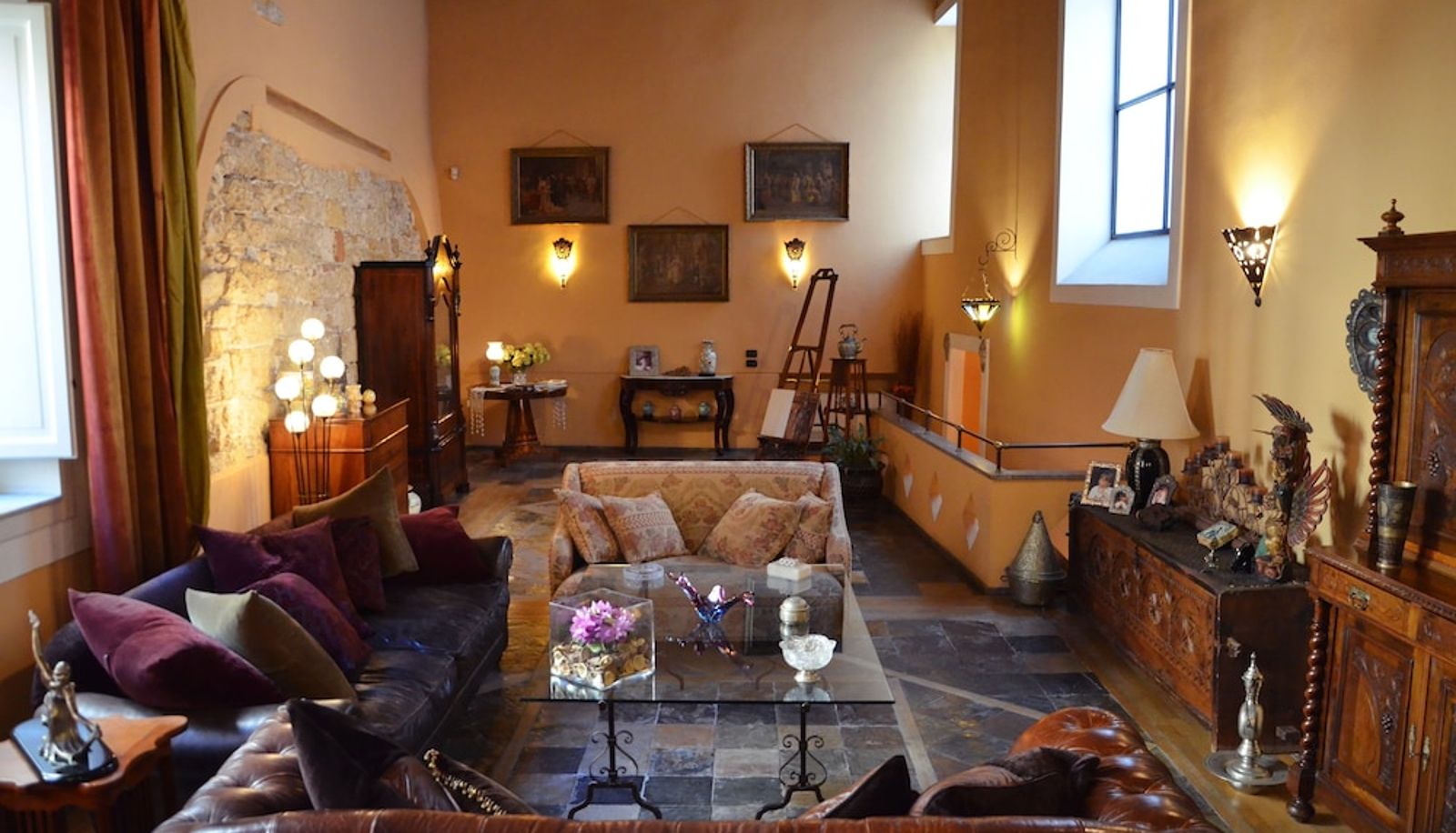 Salón - Ai Cartari