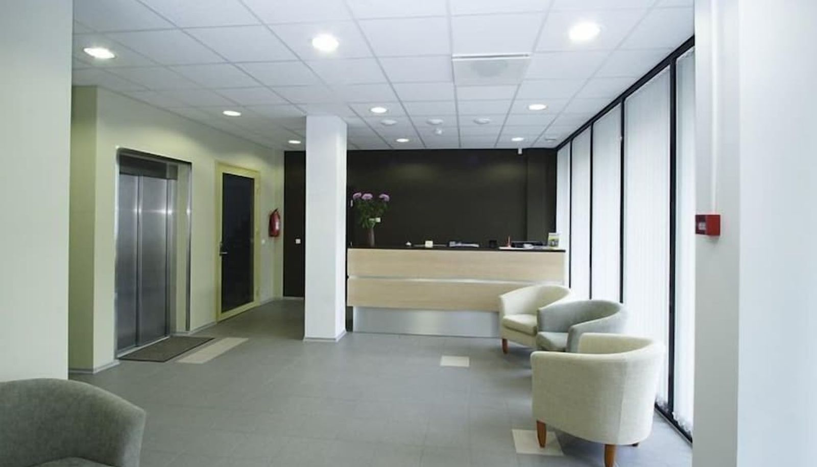 Lobby - Carolina Hotel