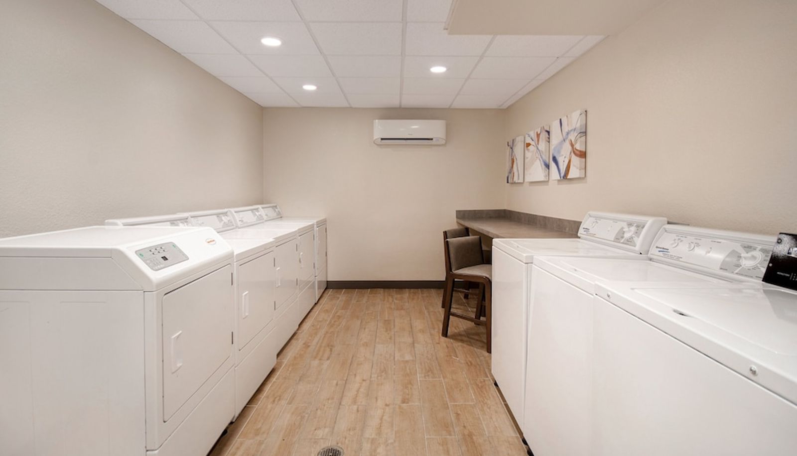 Info - Candlewood Suites COLUMBIA-FT. JACKSON by IHG