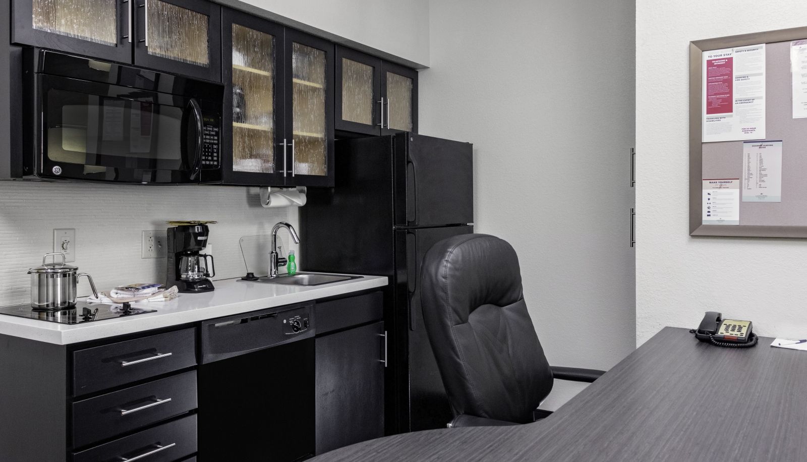 Zimmer - Candlewood Suites WARNER ROBINS/ROBINS AFB by IHG