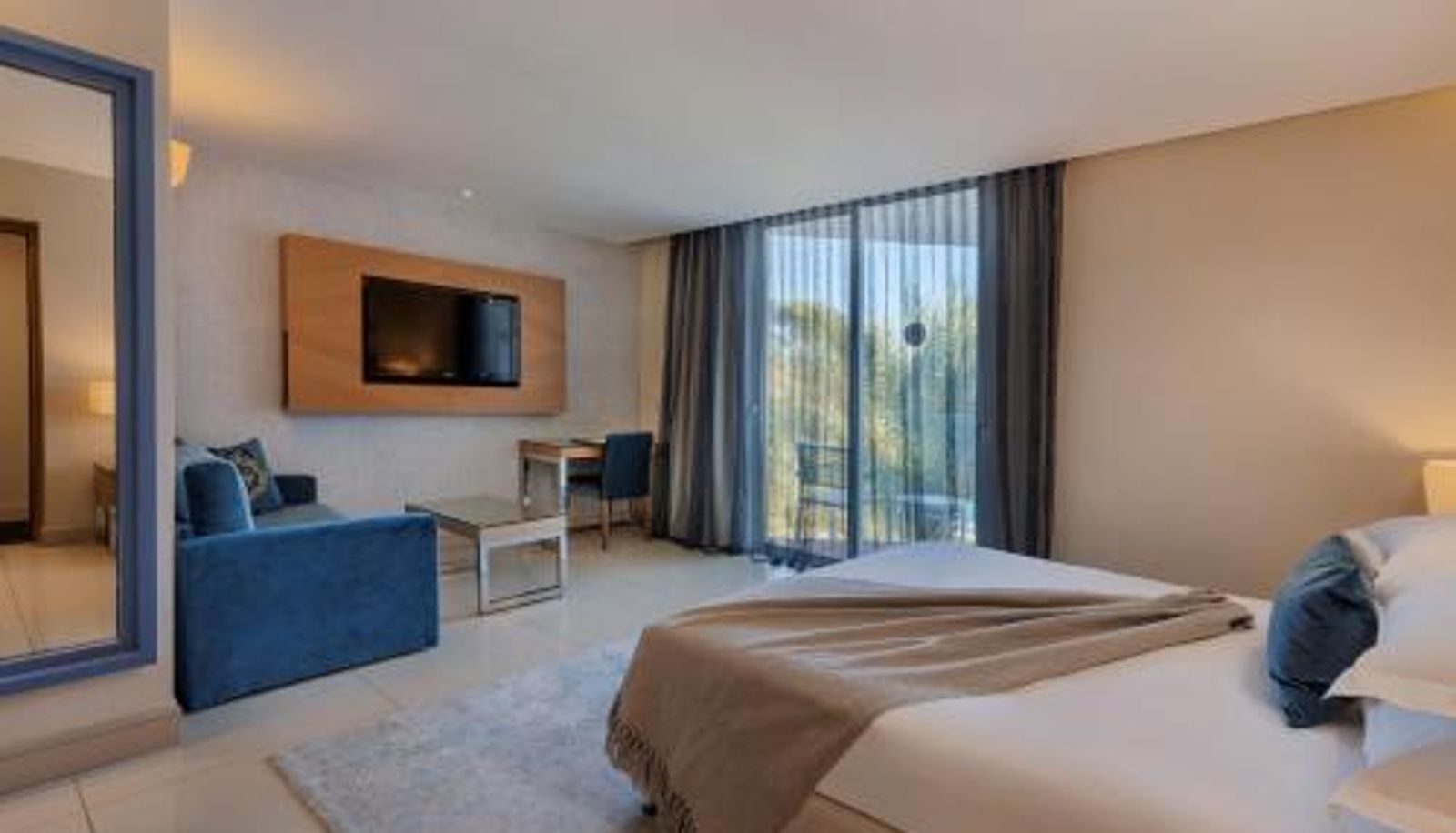 Info - Herbert Samuel The Reef Eilat