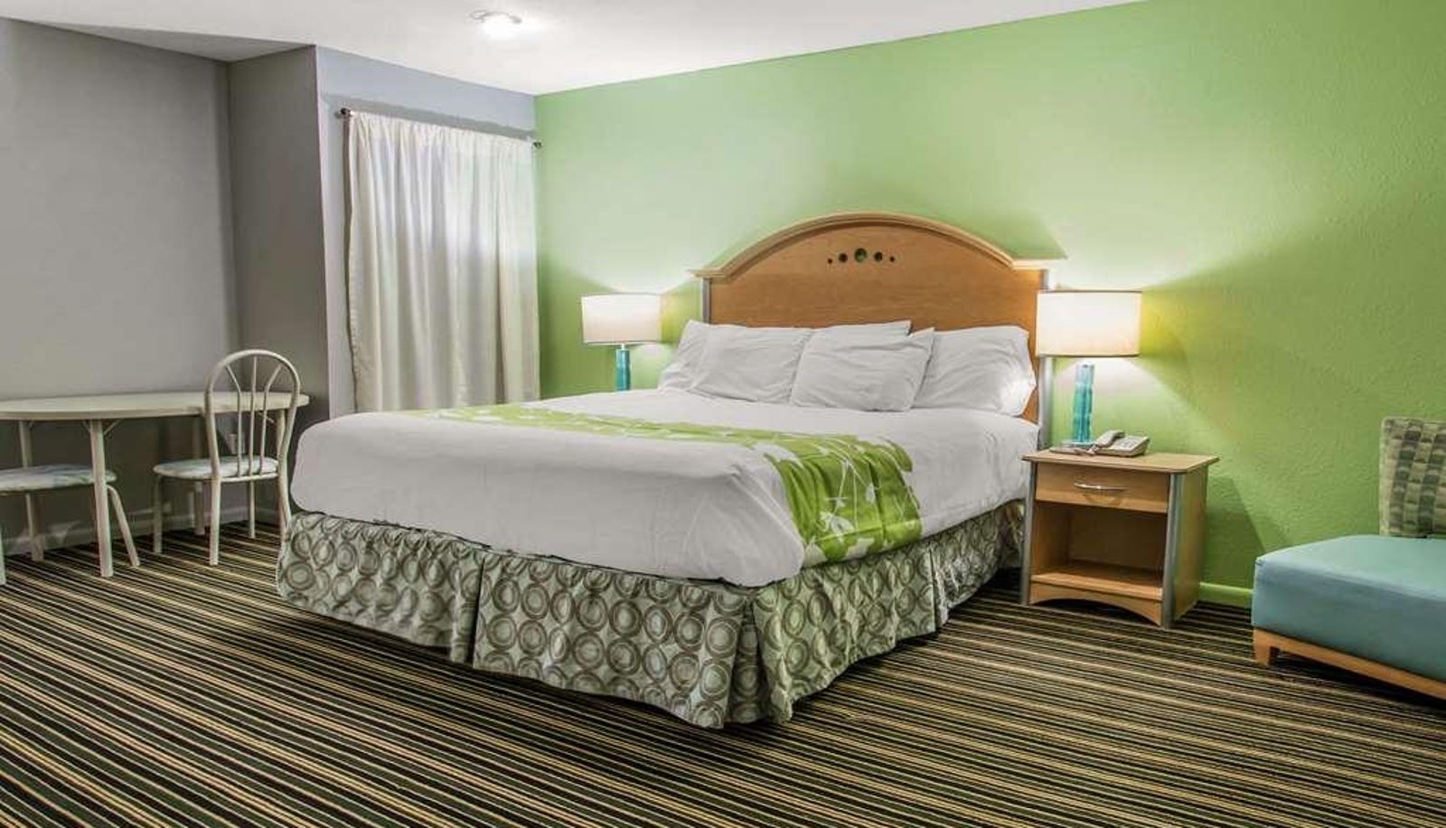 Standardzimmer (Doppel) - Rodeway Inn & Suites Winter Haven Chain of Lakes