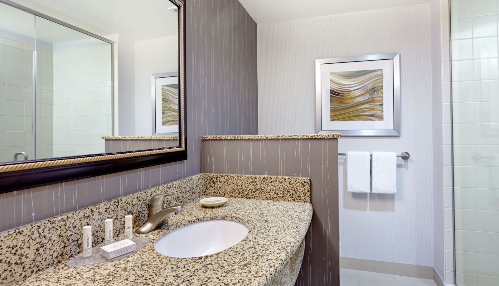Room - Courtyard by Marriott Phoenix North-Happy Valley