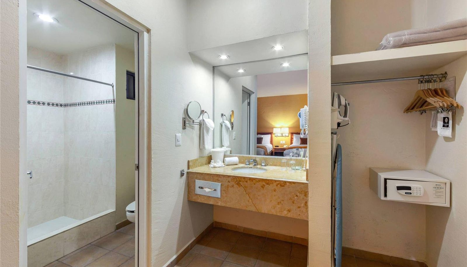 Pokój - Comfort Inn Tampico