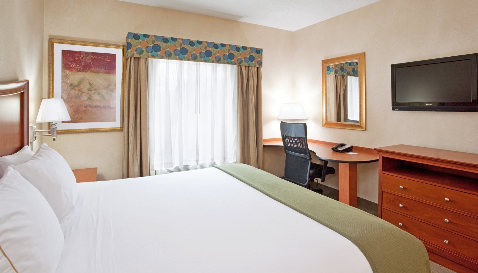Zimmer - Holiday Inn Express & Suites AUBURN HILLS by IHG