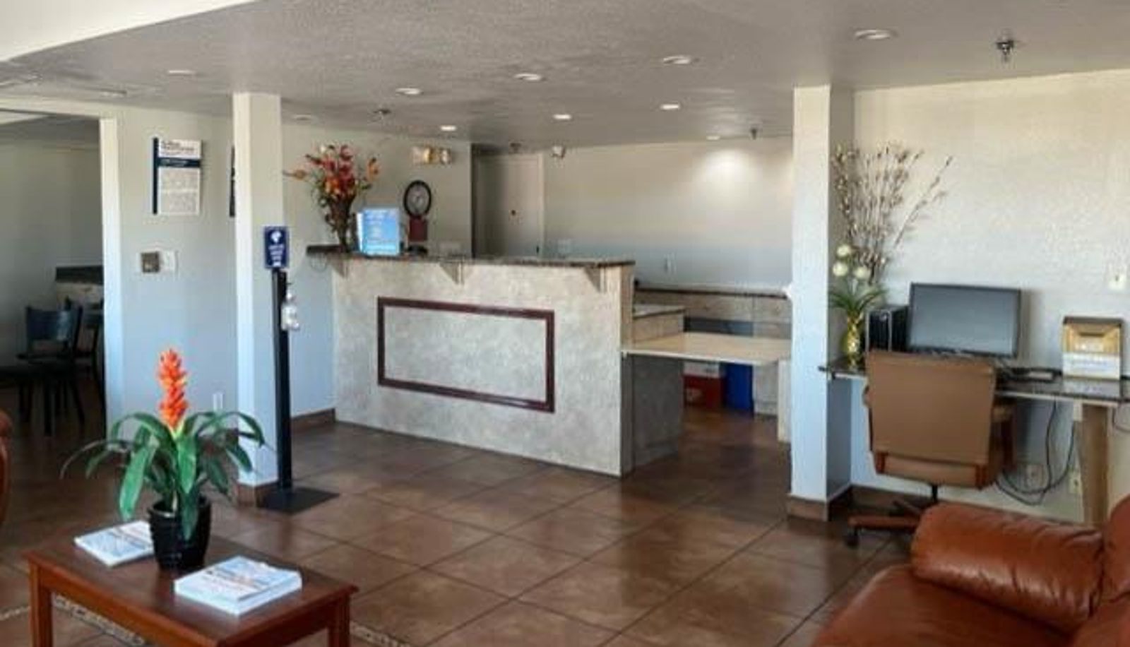 Hall - MOTEL 6 RIVIERA BEACH FI