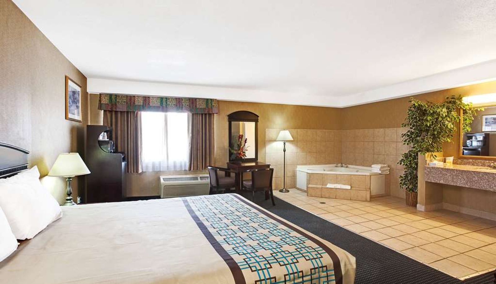 Camera - Days Inn & Suites by Wyndham Artesia