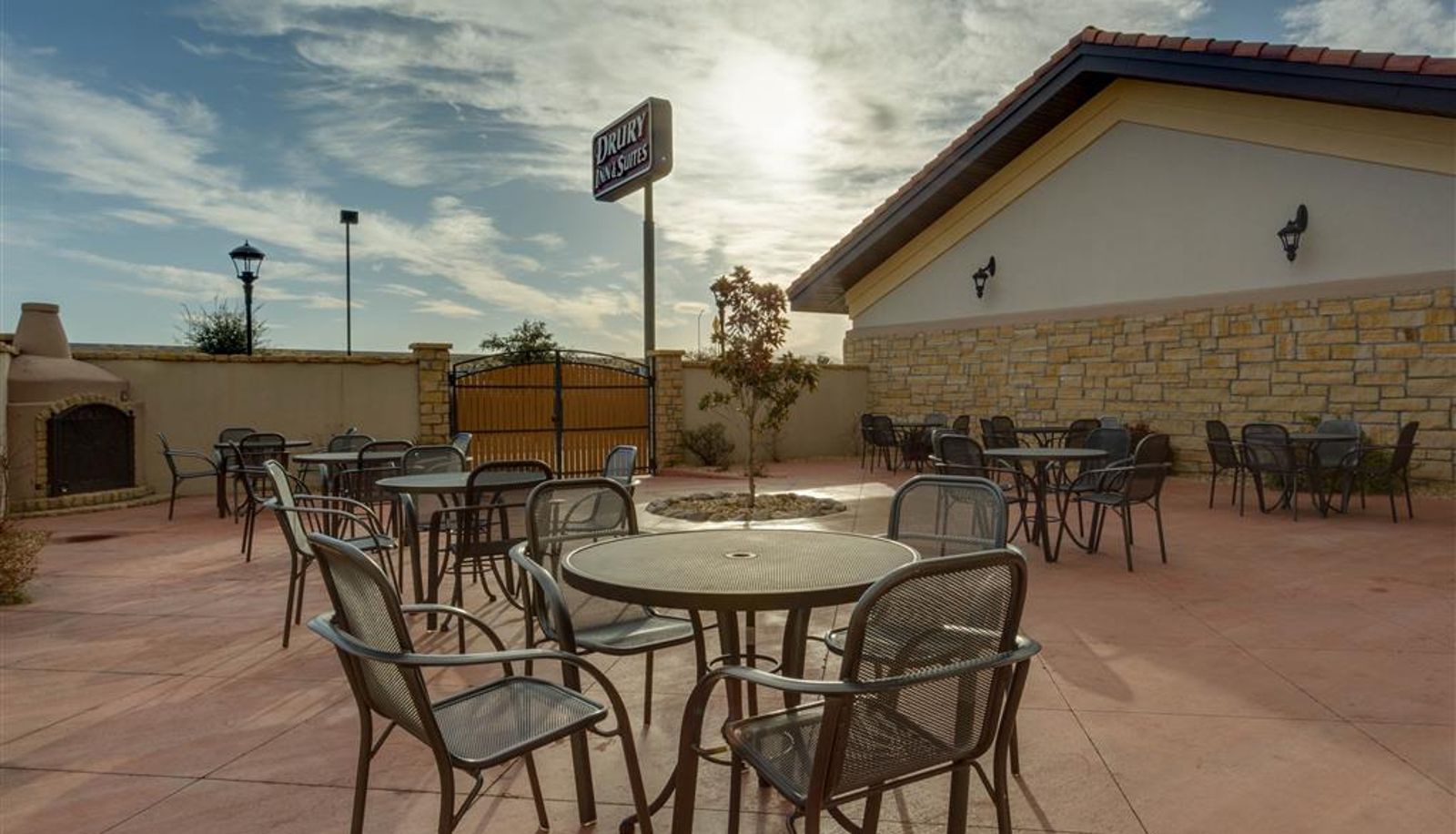 Room - Drury Inn and Suites Las Cruces