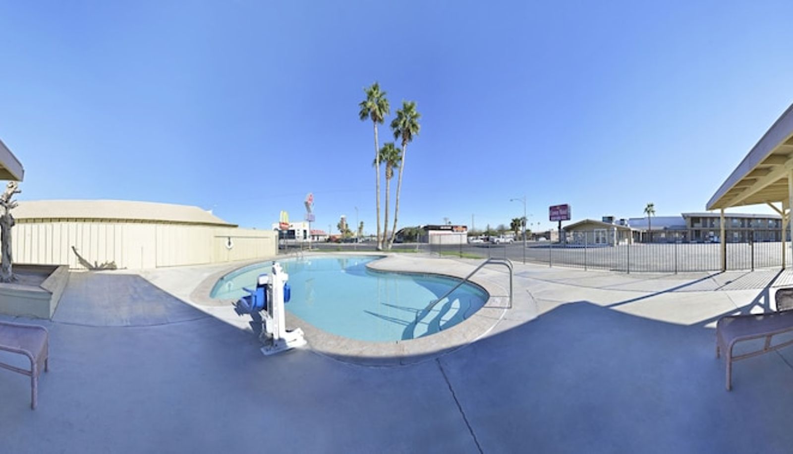 Pool - Crown Motel