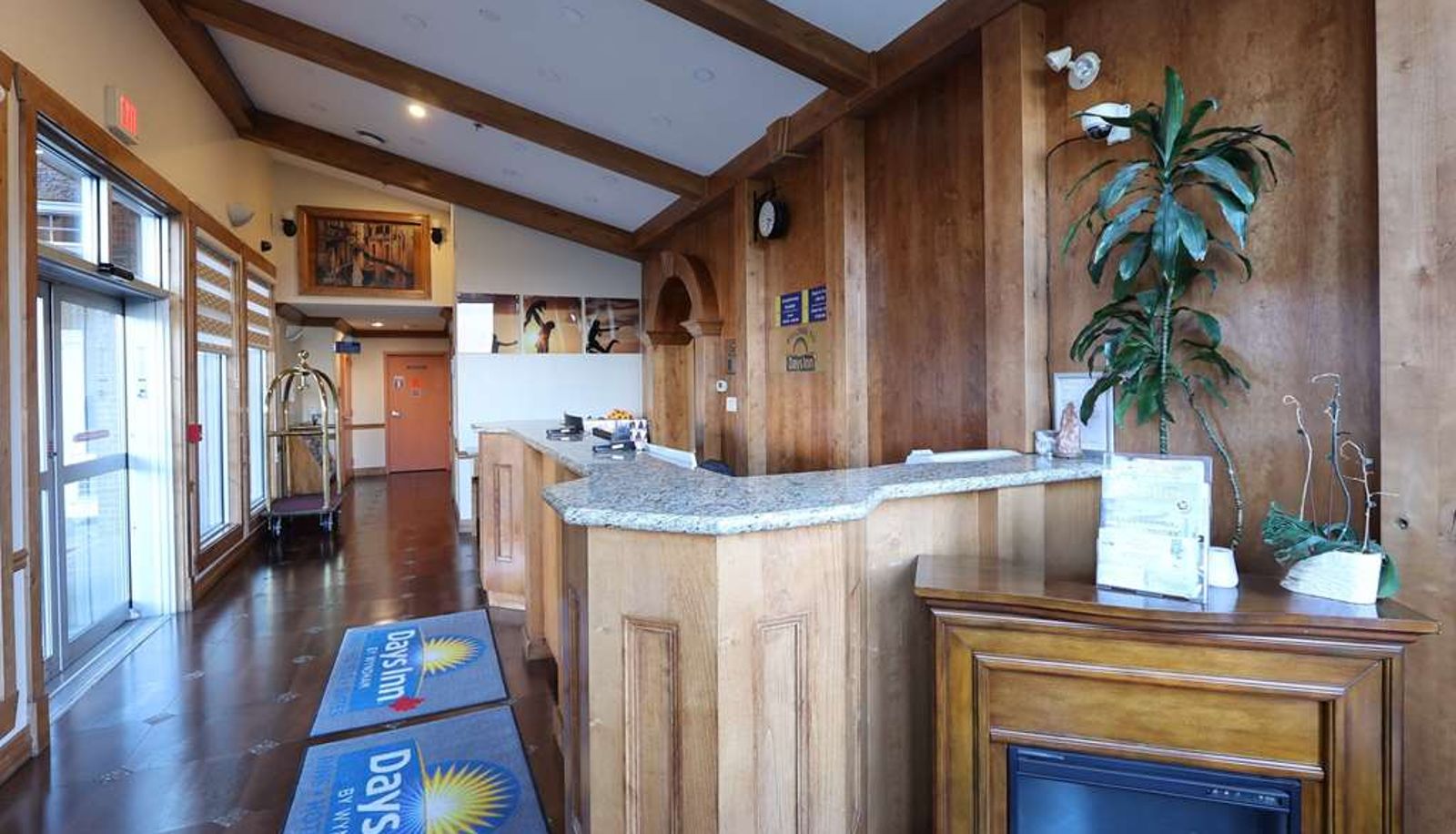Hall - Days Inn by Wyndham Surrey