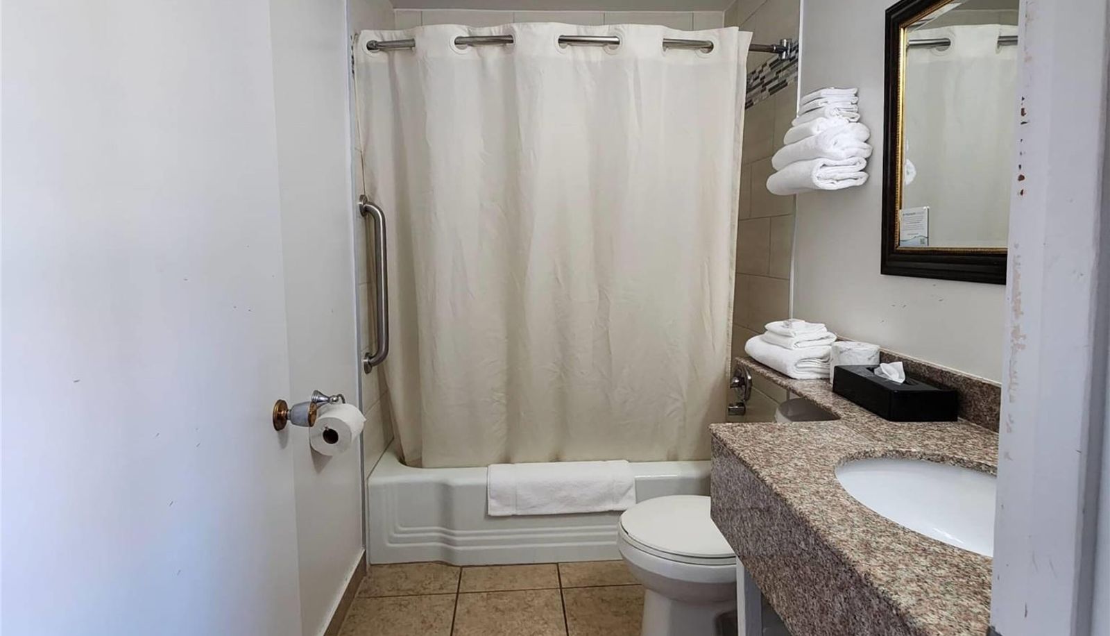 Zimmer - Super 8 by Wyndham Pembroke