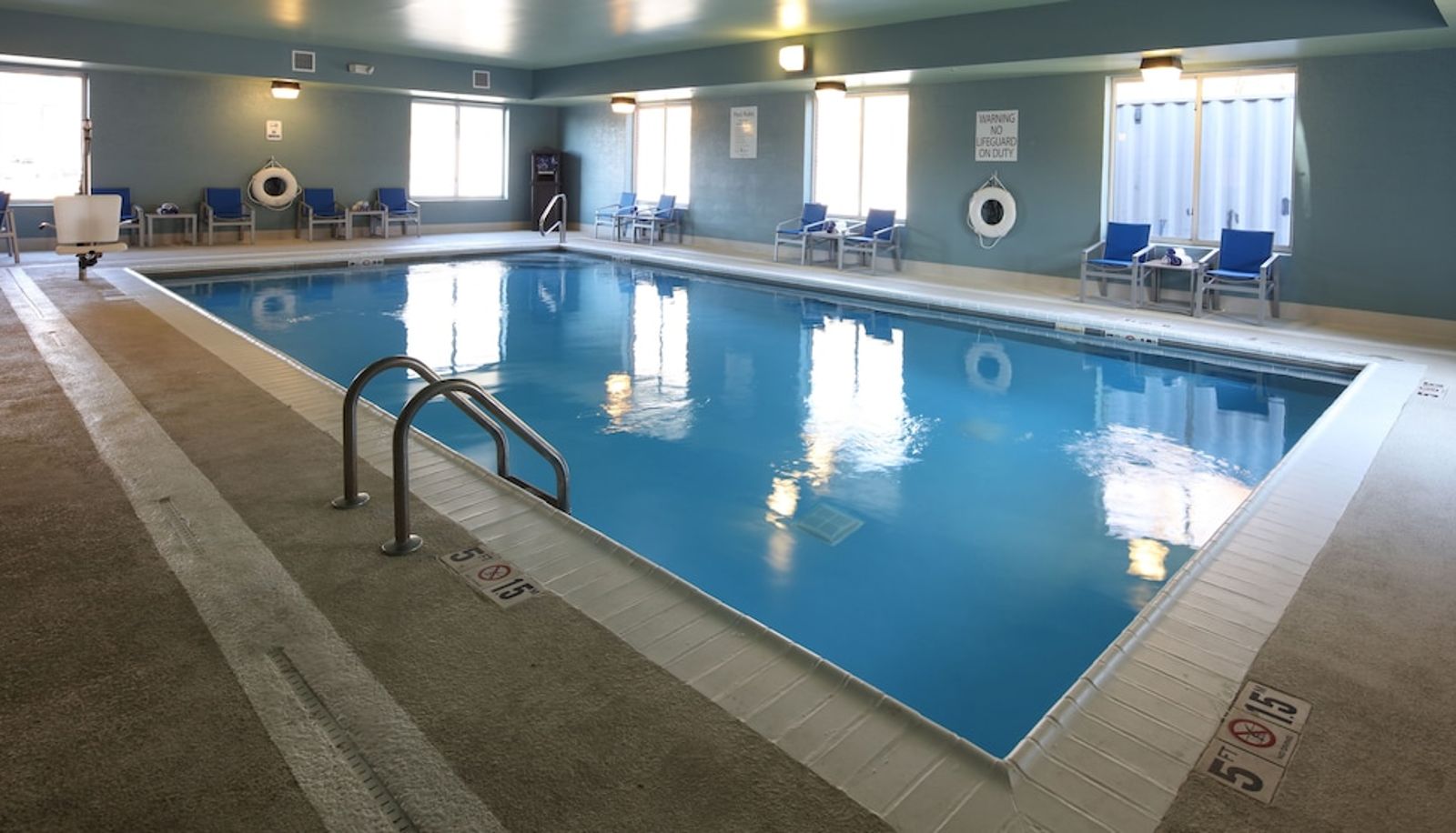 Piscine - Holiday Inn Express & Suites CINCINNATI SE NEWPORT by IHG