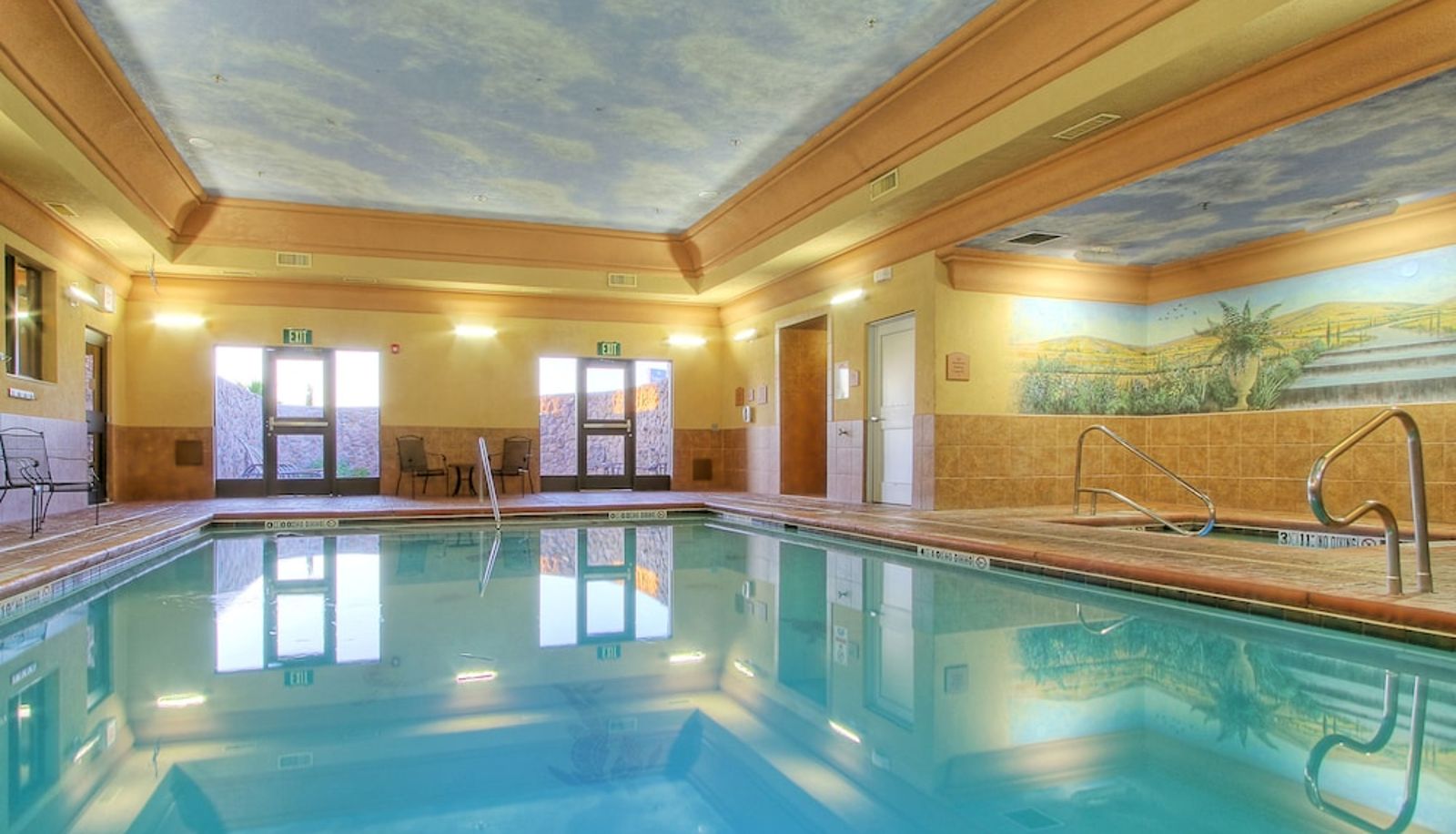 Pool - Holiday Inn Express & Suites LAS CRUCES by IHG