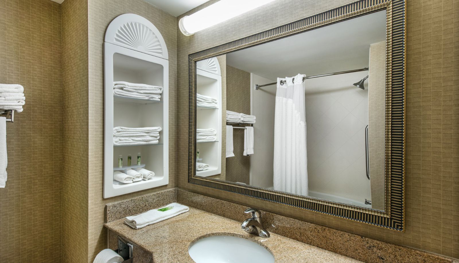 Zimmer - Holiday Inn Express & Suites HAMPTON SOUTH-SEABROOK by IHG