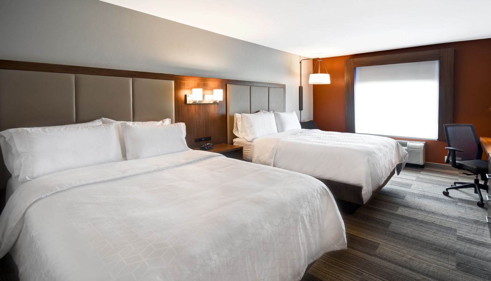 Room - Holiday Inn Express & Suites SCHERERVILLE by IHG