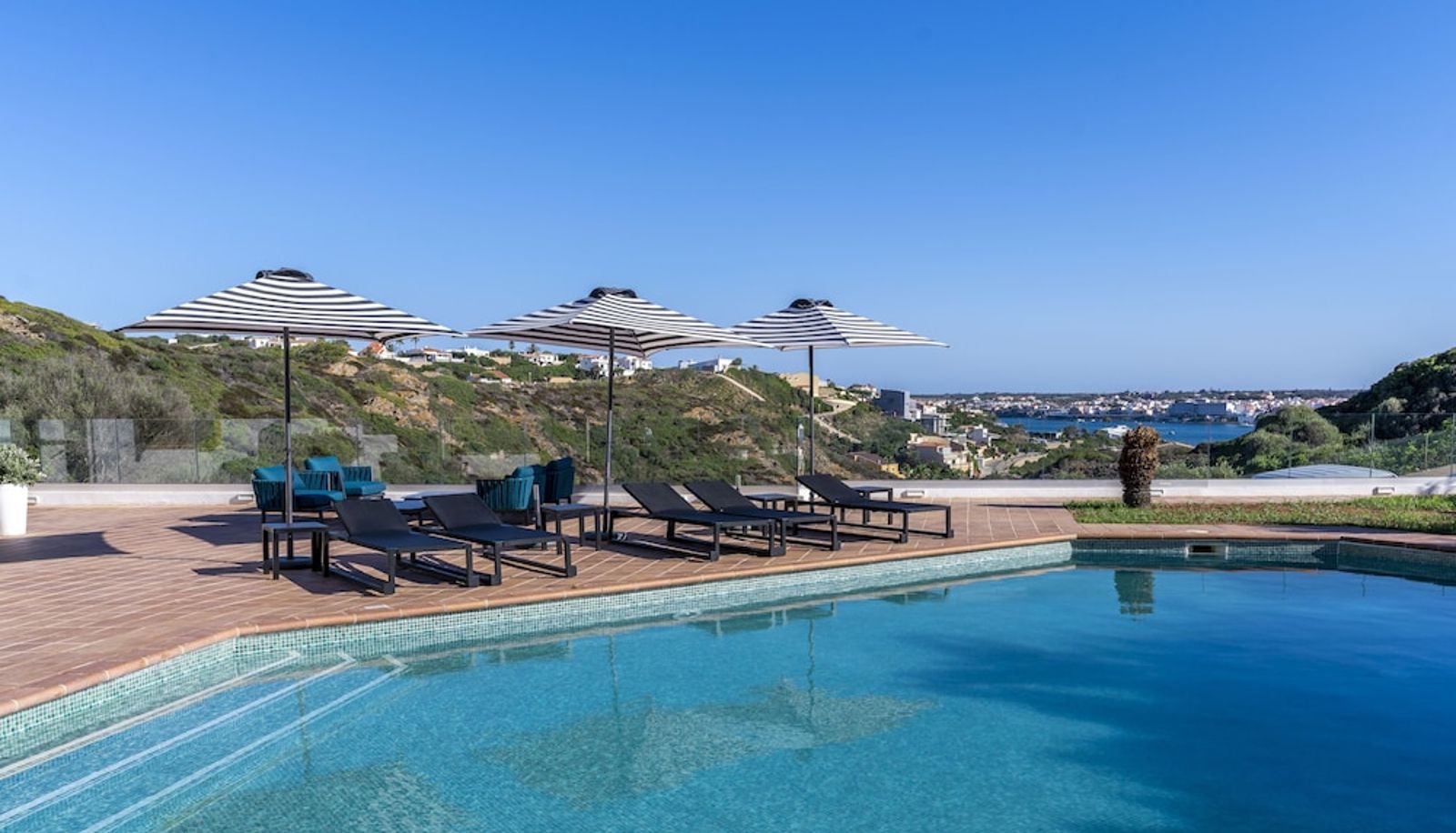 Piscina - Calallonga Hotel Menorca