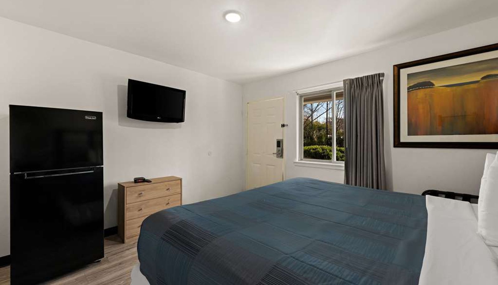 Room - Rodeway Inn Charlotte Independence Blvd.