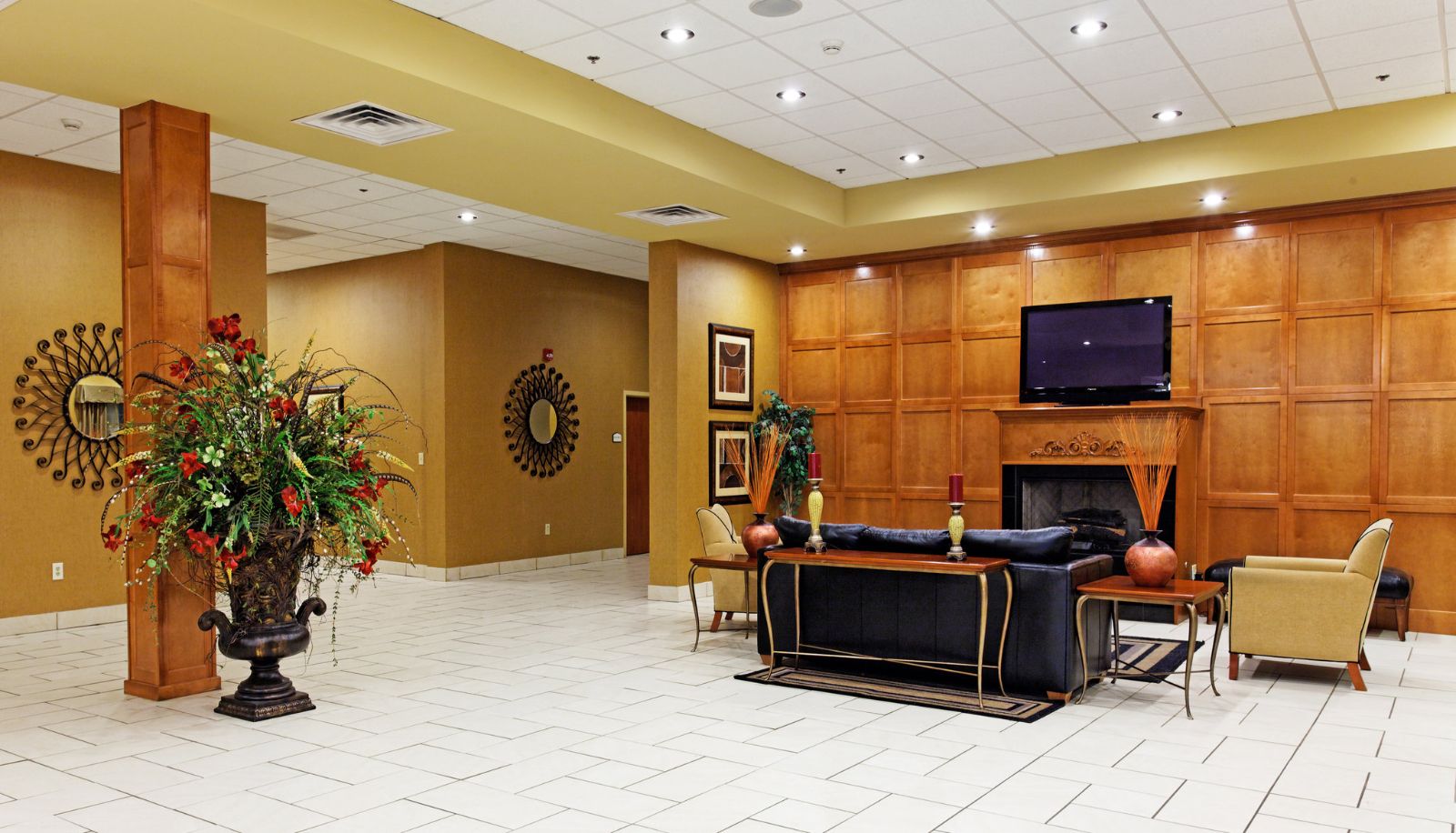 Info - Holiday Inn BATESVILLE by IHG