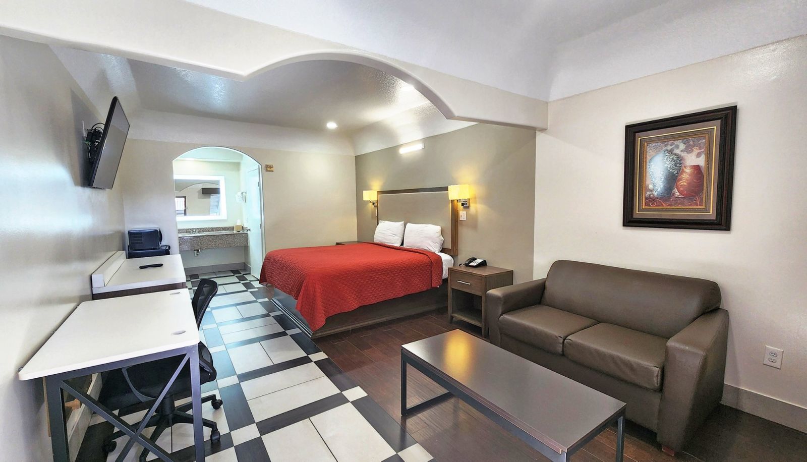Room - Scottish Inns and Suites Sam Houston Pkwy