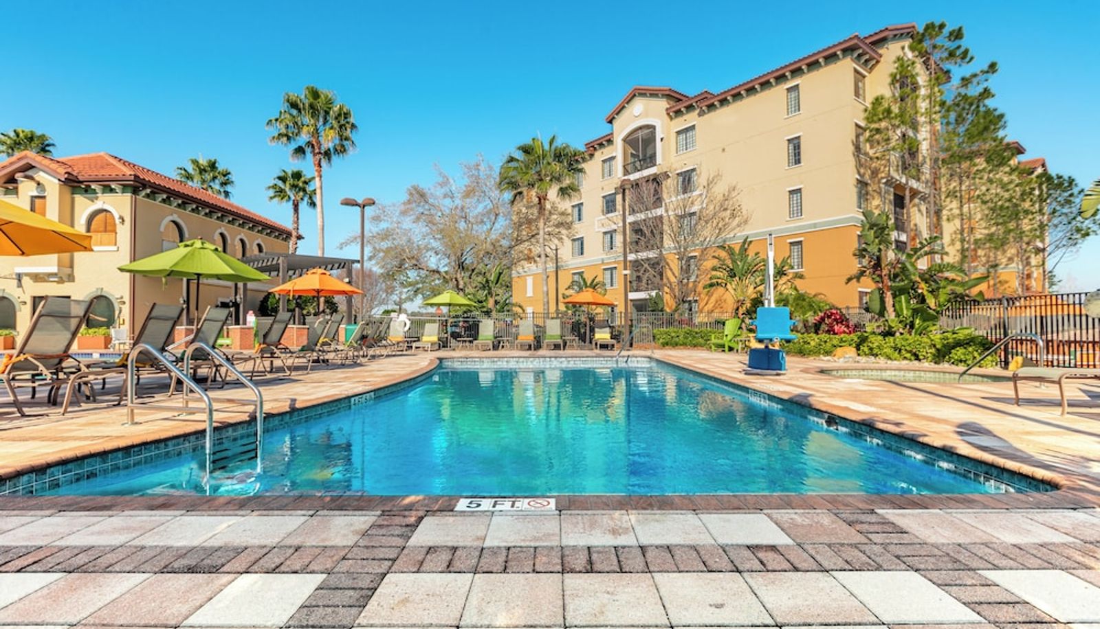 Pool - Orlando The Berkley