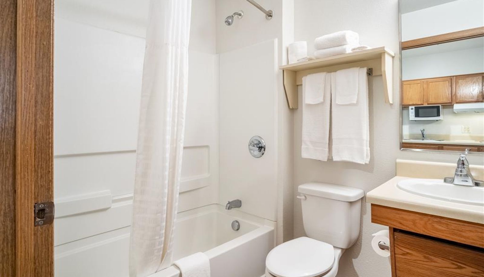Room - WoodSpring Suites Corpus Christi