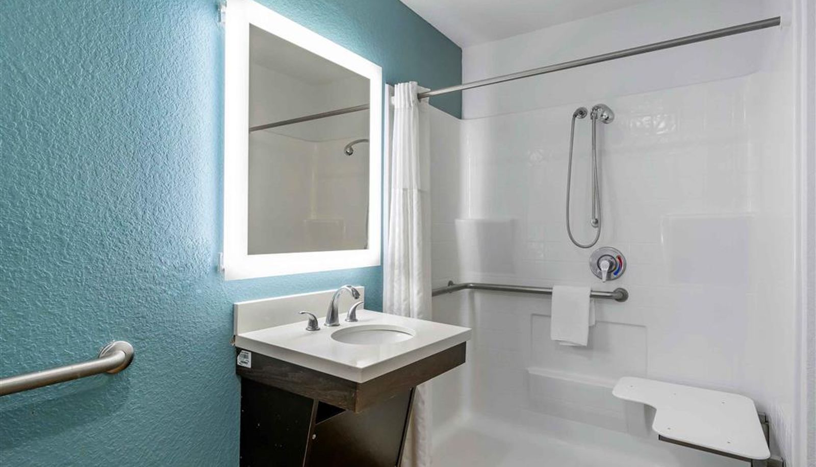 Room - Extended Stay America Select Suites - Louisville - South