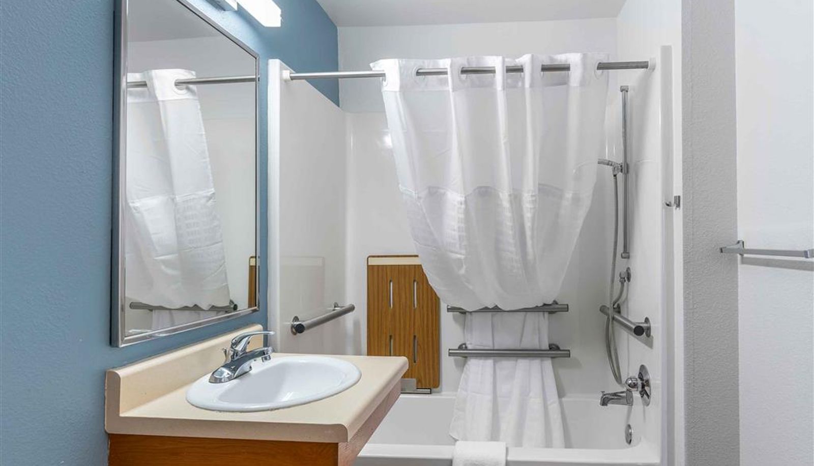 Room - Extended Stay America Select Suites - Louisville - South